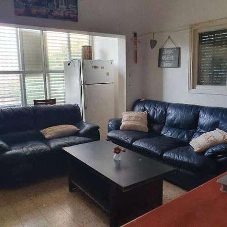 2 Bedroom Apartment In Batiya Makov Shared Rooms Rechovot 외부 사진